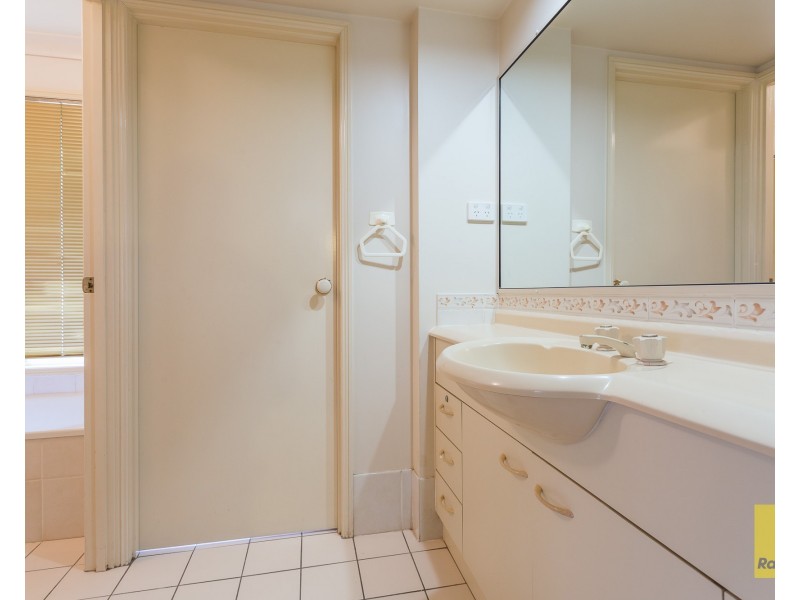 1/7 Titania Street, Morningside QLD 4170