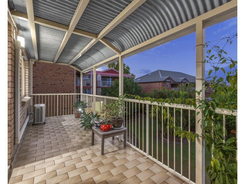 6/98 Pembroke Road, Coorparoo QLD 4151