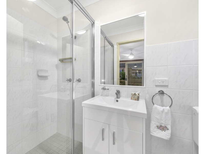 6/98 Pembroke Road, Coorparoo QLD 4151