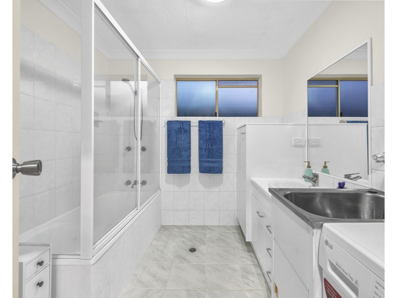 6/98 Pembroke Road, Coorparoo QLD 4151