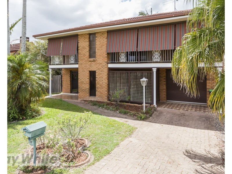 12 Aldford Street, Carindale QLD 4152