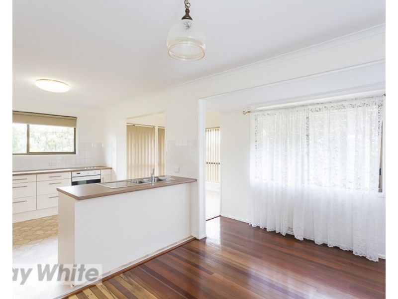 12 Aldford Street, Carindale QLD 4152