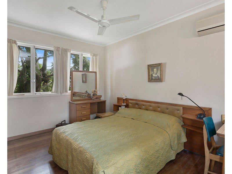 61 Milsom Street, Coorparoo QLD 4151