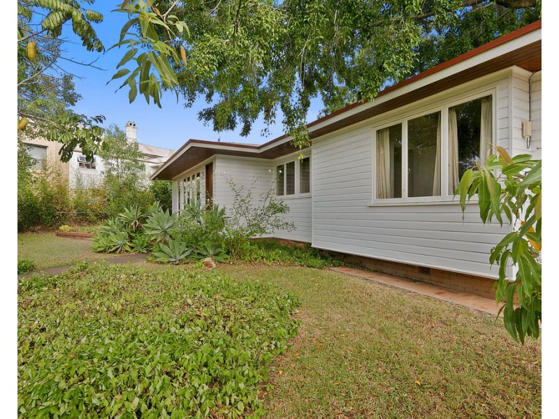 61 Milsom Street, Coorparoo QLD 4151