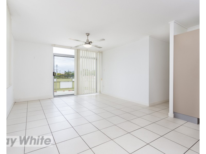 4/387 Cavendish Road, Coorparoo QLD 4151