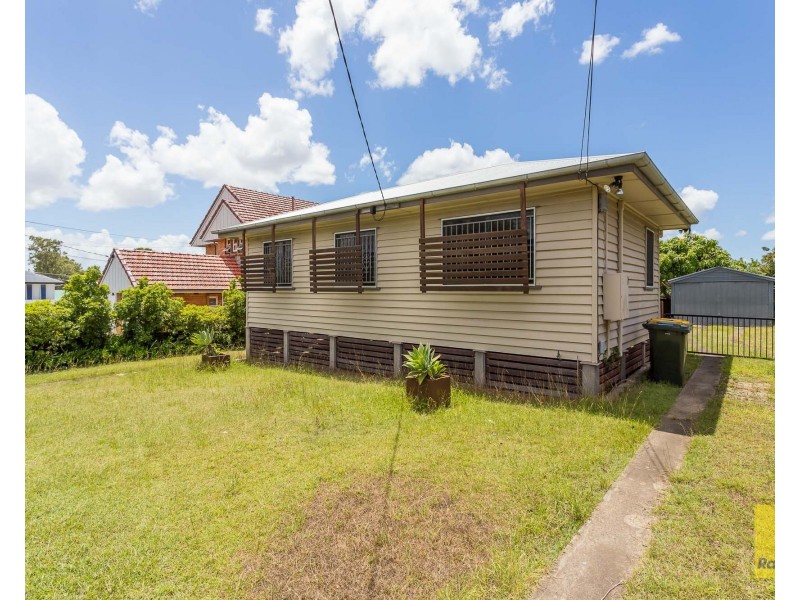 27 Arrol Street, Camp Hill QLD 4152