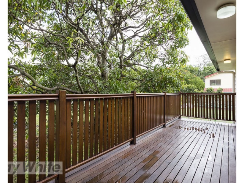 36 Samuel Street, Camp Hill QLD 4152