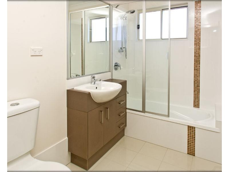 1/52 Helles Street, Moorooka QLD 4105