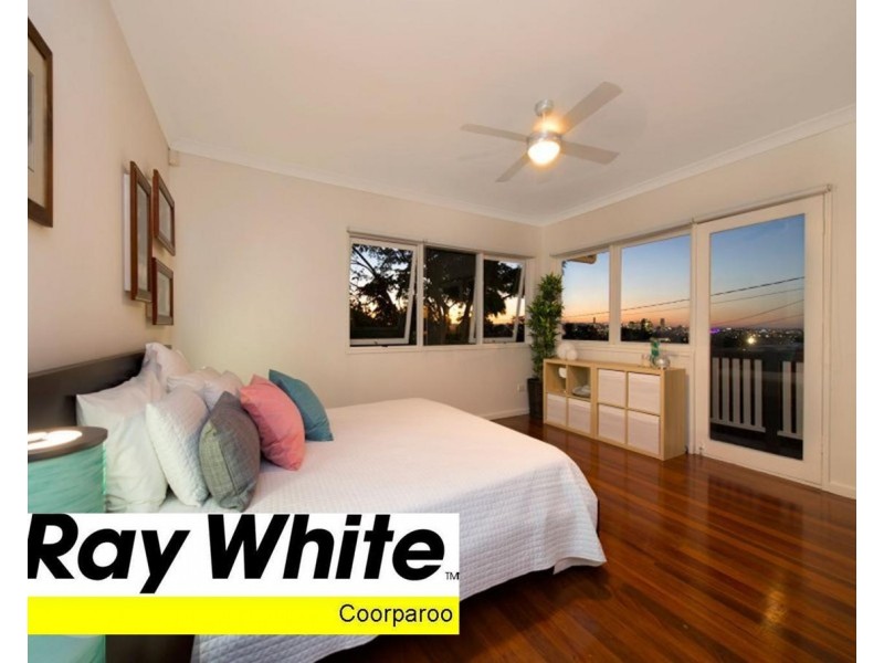 52 Sirius Street, Coorparoo QLD 4151