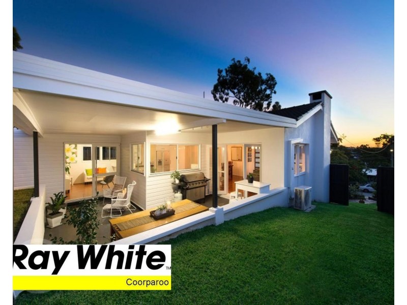 52 Sirius Street, Coorparoo QLD 4151
