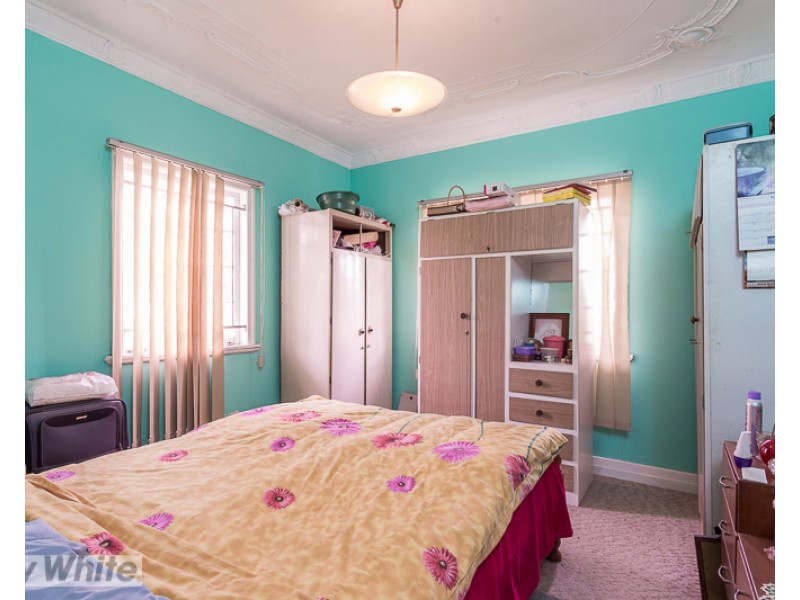 22 Martha Street, Camp Hill QLD 4152