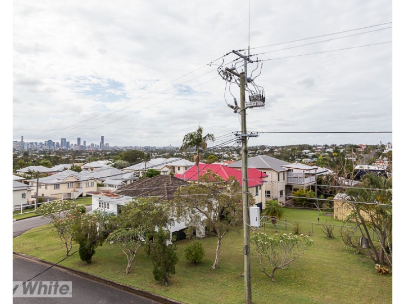 22 Martha Street, Camp Hill QLD 4152