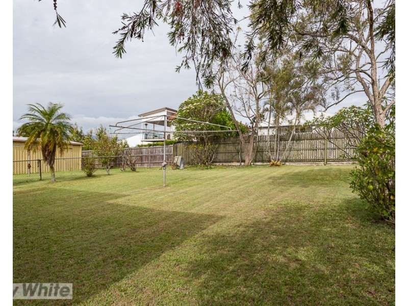 22 Martha Street, Camp Hill QLD 4152
