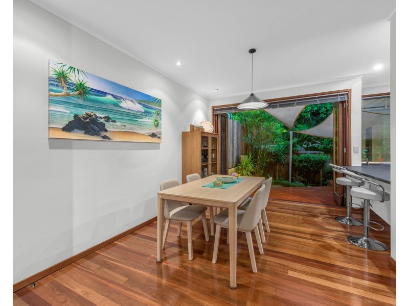 2/1 Norfolk Street, Coorparoo QLD 4151