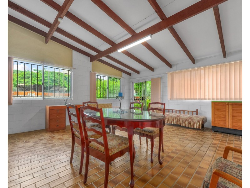 109 Albert Street, Camp Hill QLD 4152