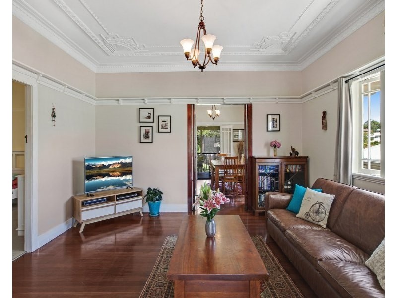 10 Stodart Street, Coorparoo QLD 4151