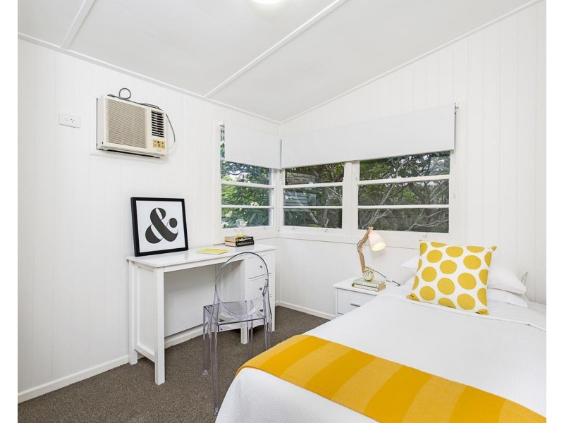 228 Chatsworth Road, Coorparoo QLD 4151