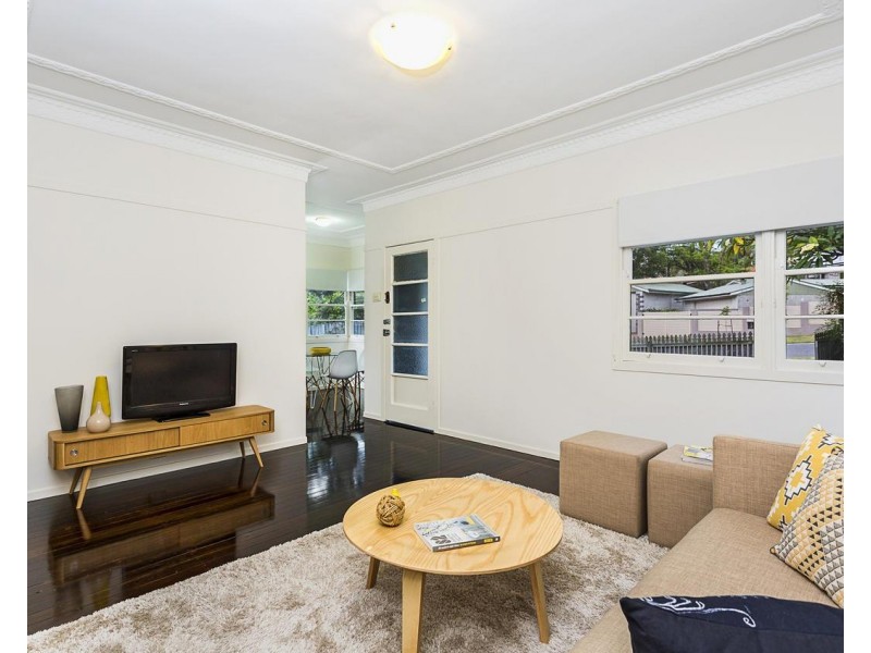 228 Chatsworth Road, Coorparoo QLD 4151