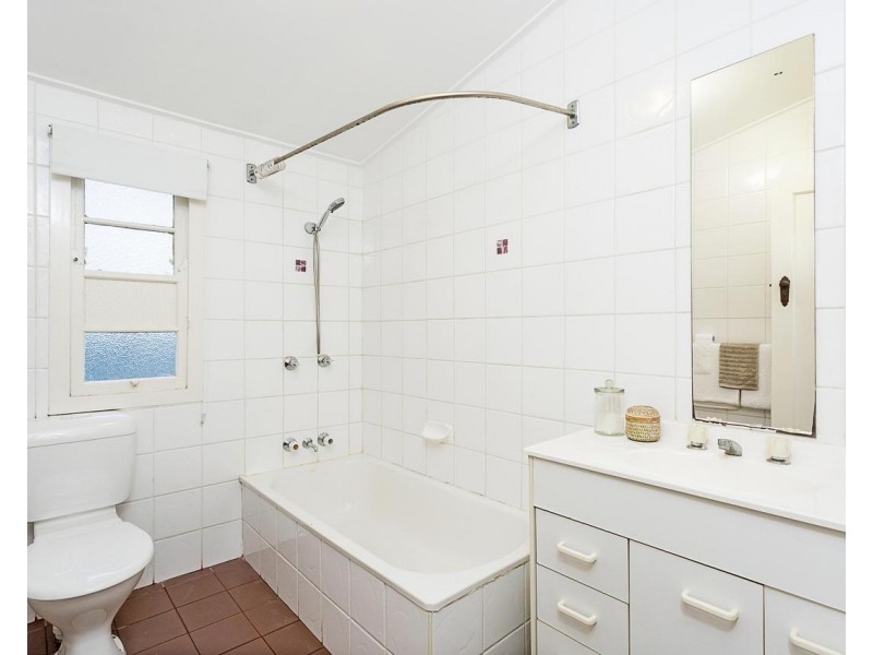 228 Chatsworth Road, Coorparoo QLD 4151