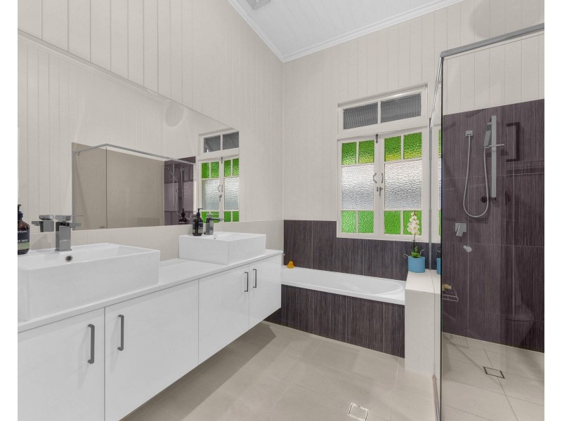 1/49 Hawthorne Road, Hawthorne QLD 4171