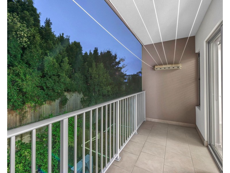 8/86 Pembroke Road, Coorparoo QLD 4151