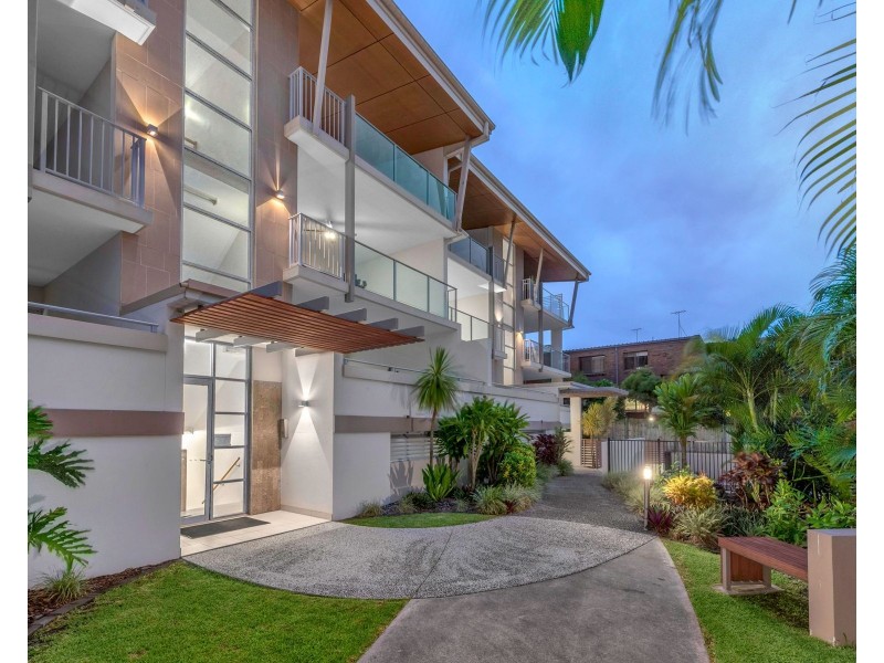 8/86 Pembroke Road, Coorparoo QLD 4151