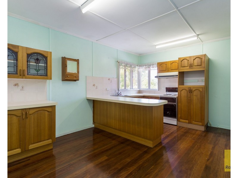 74 Imperial Avenue, Cannon Hill QLD 4170