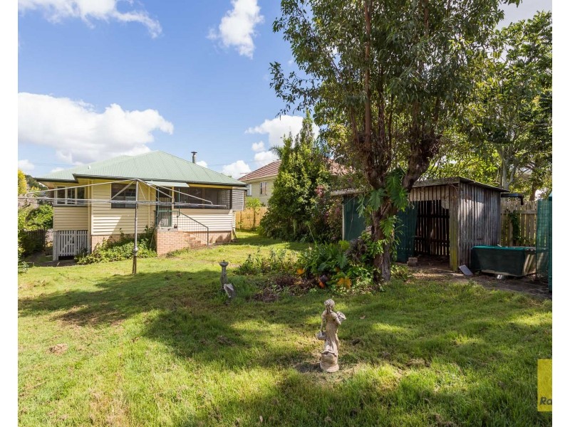 74 Imperial Avenue, Cannon Hill QLD 4170