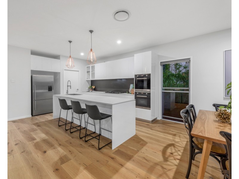 44 Pampling Street, Camp Hill QLD 4152