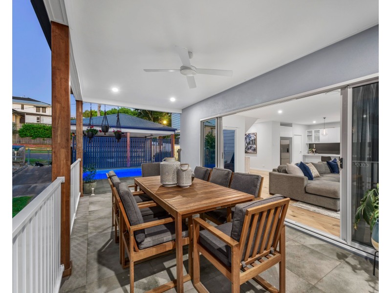 44 Pampling Street, Camp Hill QLD 4152