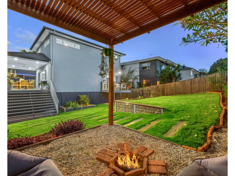 44 Pampling Street, Camp Hill QLD 4152