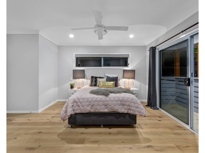 44 Pampling Street, Camp Hill QLD 4152