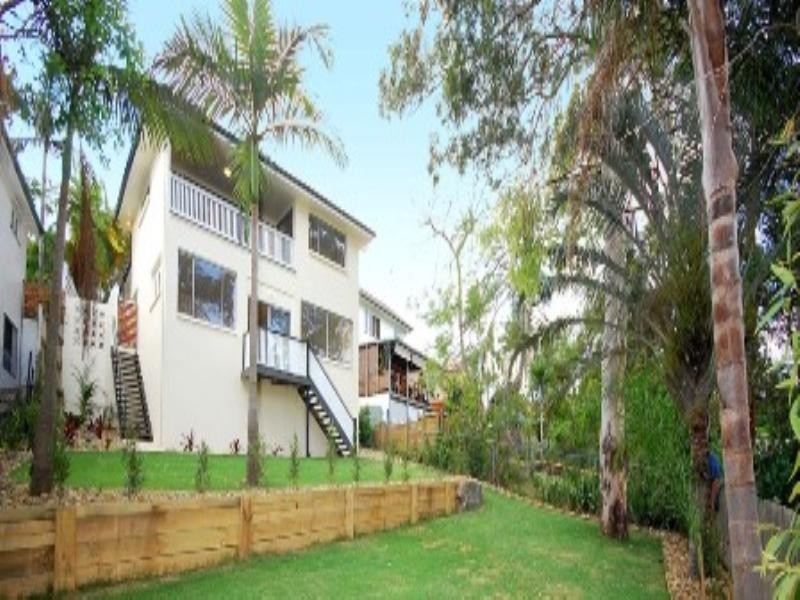559 Cavendish Road, Coorparoo QLD 4151