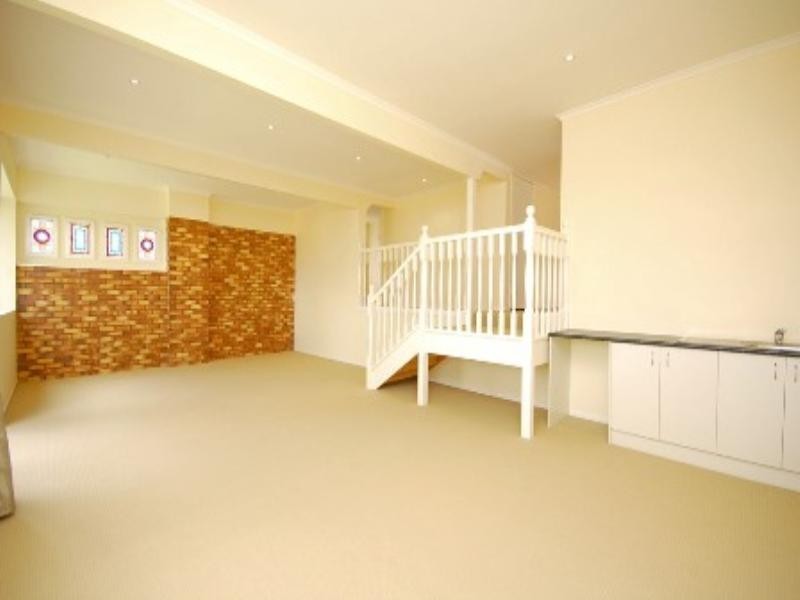 559 Cavendish Road, Coorparoo QLD 4151