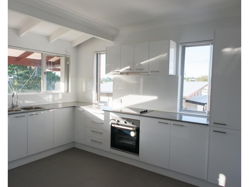 2/9 Rutland Street, Coorparoo QLD 4151