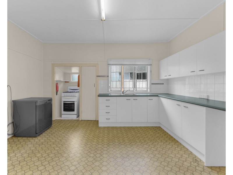 46 Pampling Street, Camp Hill QLD 4152