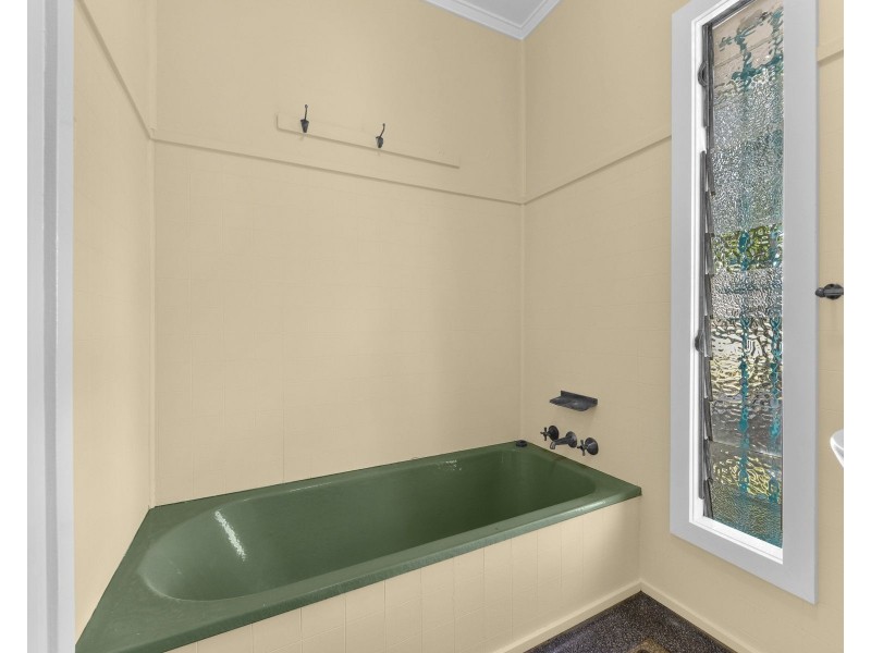 539 Cavendish Road, Coorparoo QLD 4151