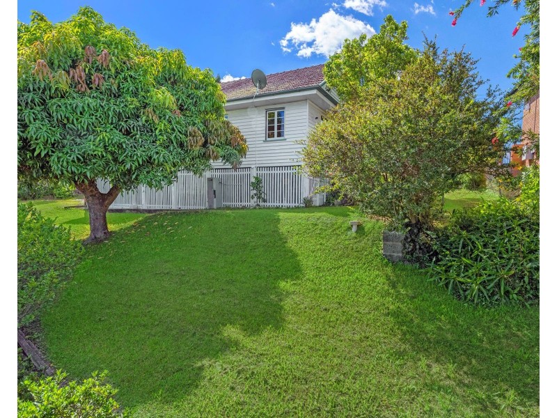 539 Cavendish Road, Coorparoo QLD 4151