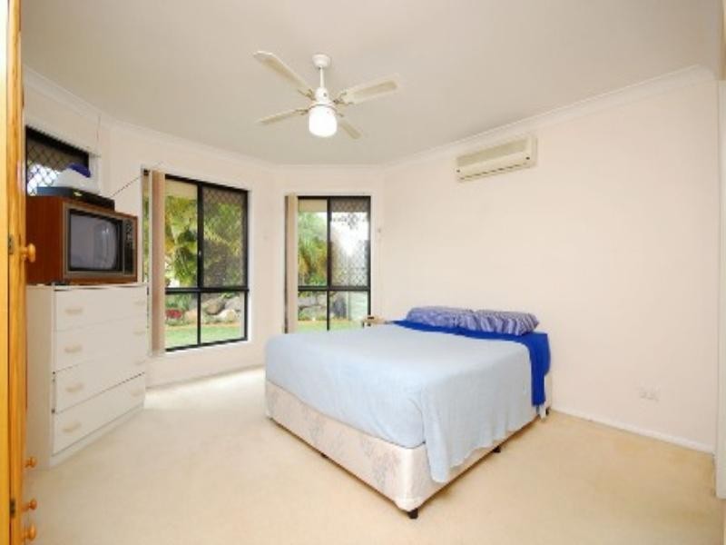 50 Brandella Place, Belmont QLD 4153