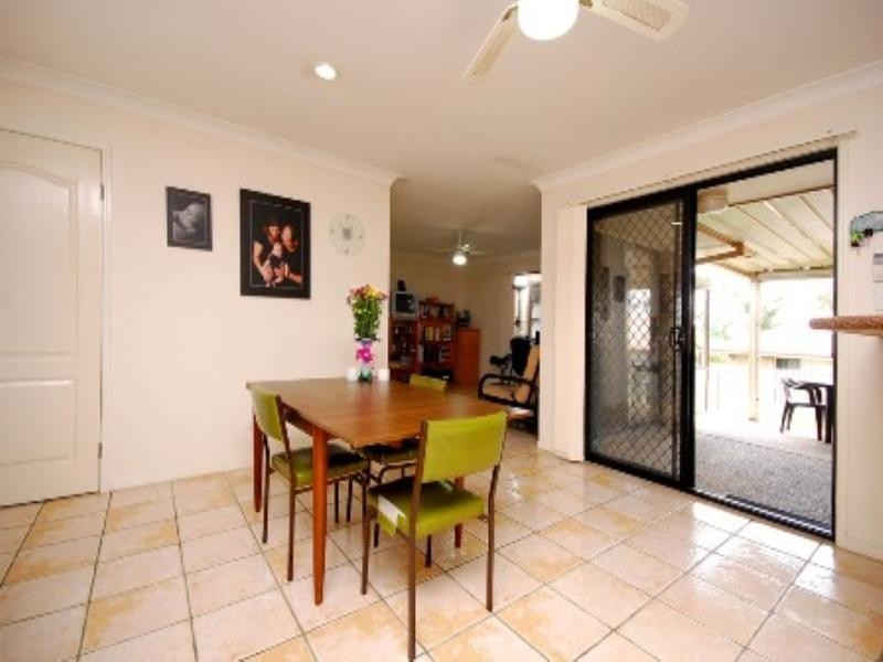 50 Brandella Place, Belmont QLD 4153