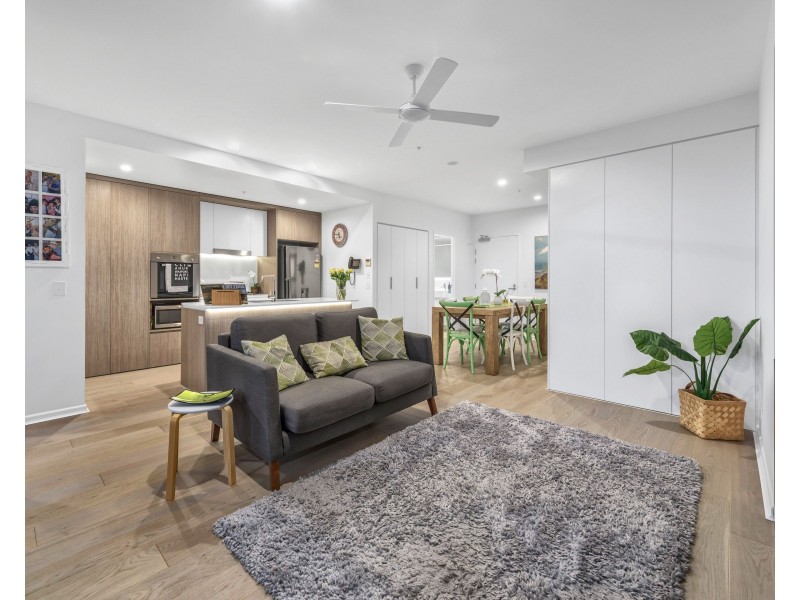 1103/123 Cavendish Road, Coorparoo QLD 4151