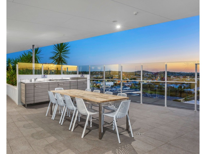 1103/123 Cavendish Road, Coorparoo QLD 4151