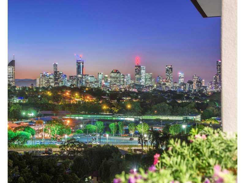 1103/123 Cavendish Road, Coorparoo QLD 4151