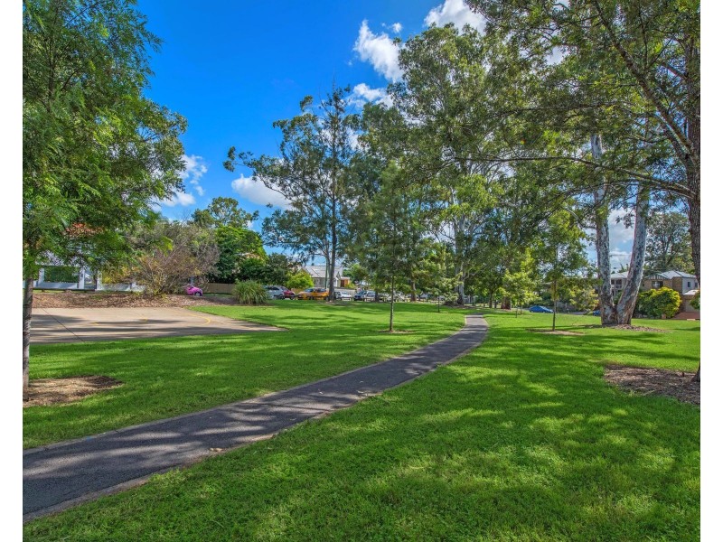 23 Eric Crescent, Annerley QLD 4103