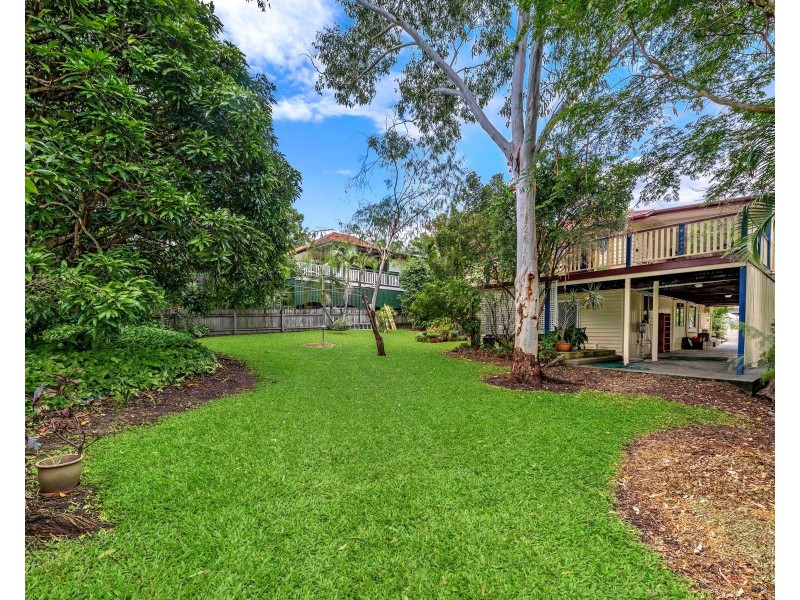 48 Greens Road, Coorparoo QLD 4151