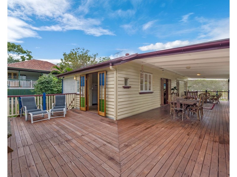 48 Greens Road, Coorparoo QLD 4151