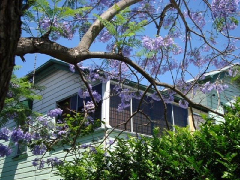23 Edith Street, Greenslopes QLD 4120