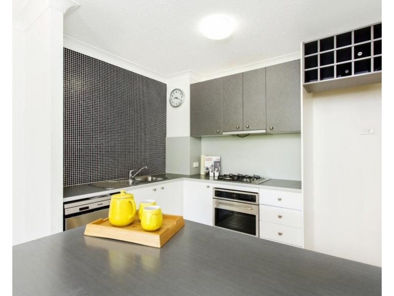 35/15 Kitchener Street, Coorparoo QLD 4151