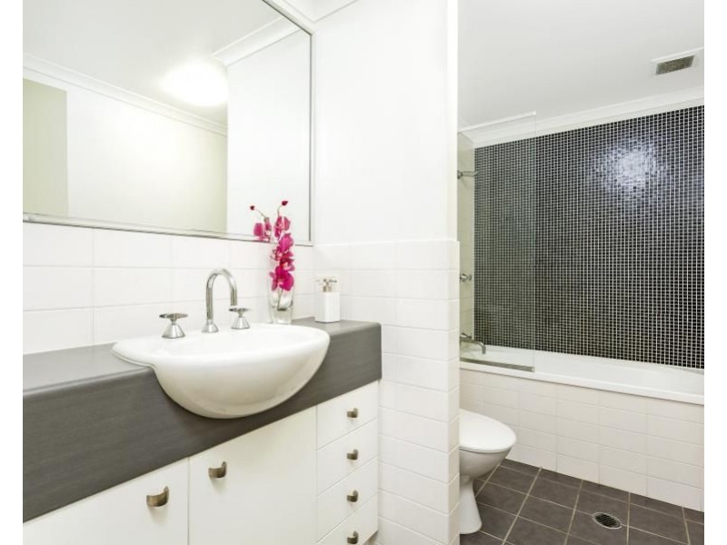 35/15 Kitchener Street, Coorparoo QLD 4151