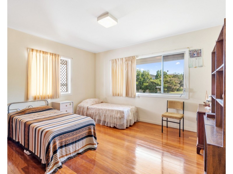 63 Adelaide Street, Carina QLD 4152